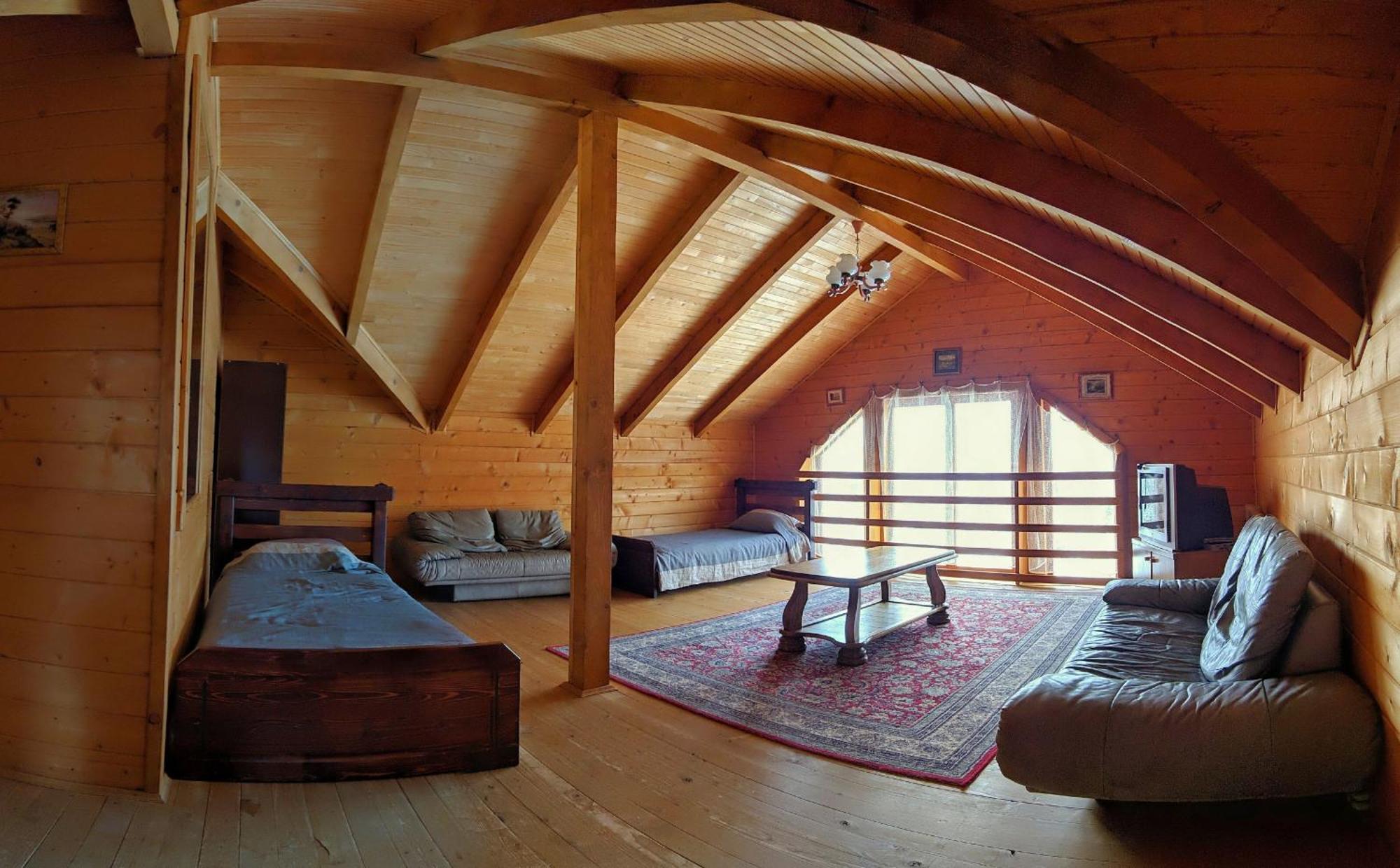 12 Months Estate Guest House Myslovka Стая снимка