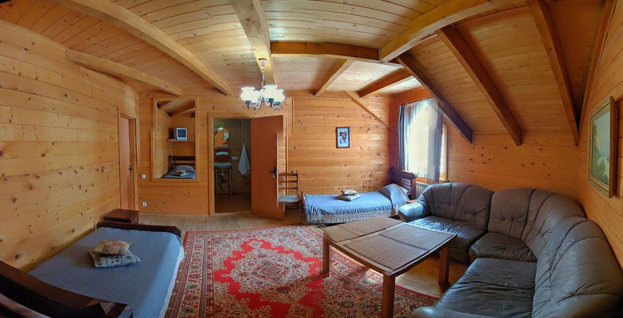 12 Months Estate Guest House Myslovka Стая снимка