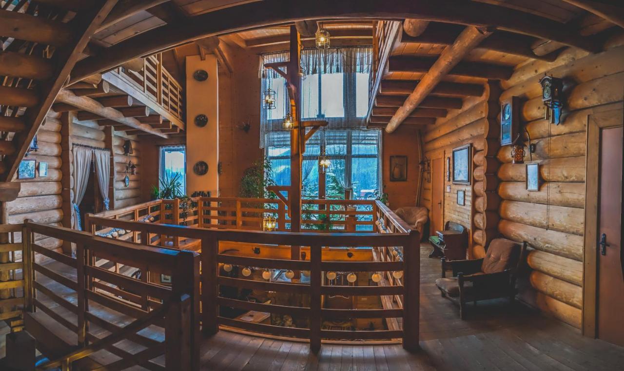 12 Months Estate Guest House Myslovka Екстериор снимка