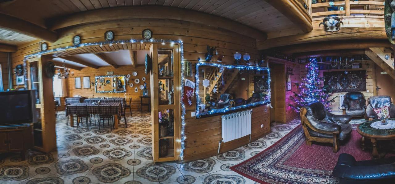 12 Months Estate Guest House Myslovka Екстериор снимка